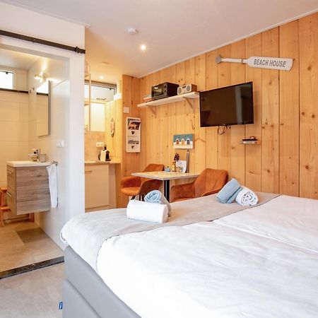 Bed En Bike Strunen Op Texel Den Burg Exterior photo